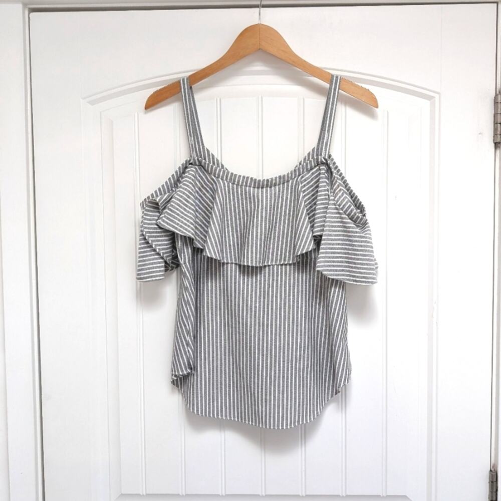 Veronica Beard Grant Cold Shoulder Gray/White V-Neck Button Striped Top, size 8 - Picture 3 of 8
